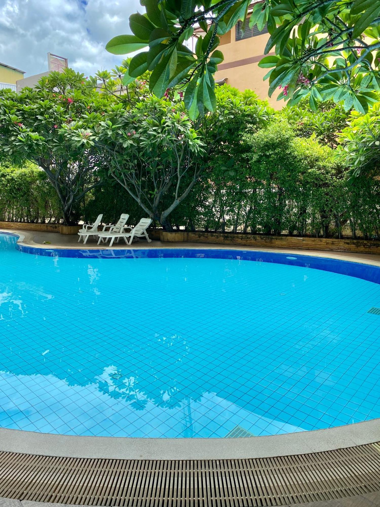 Baan Klang Condo Hotel HHQ Esterno foto