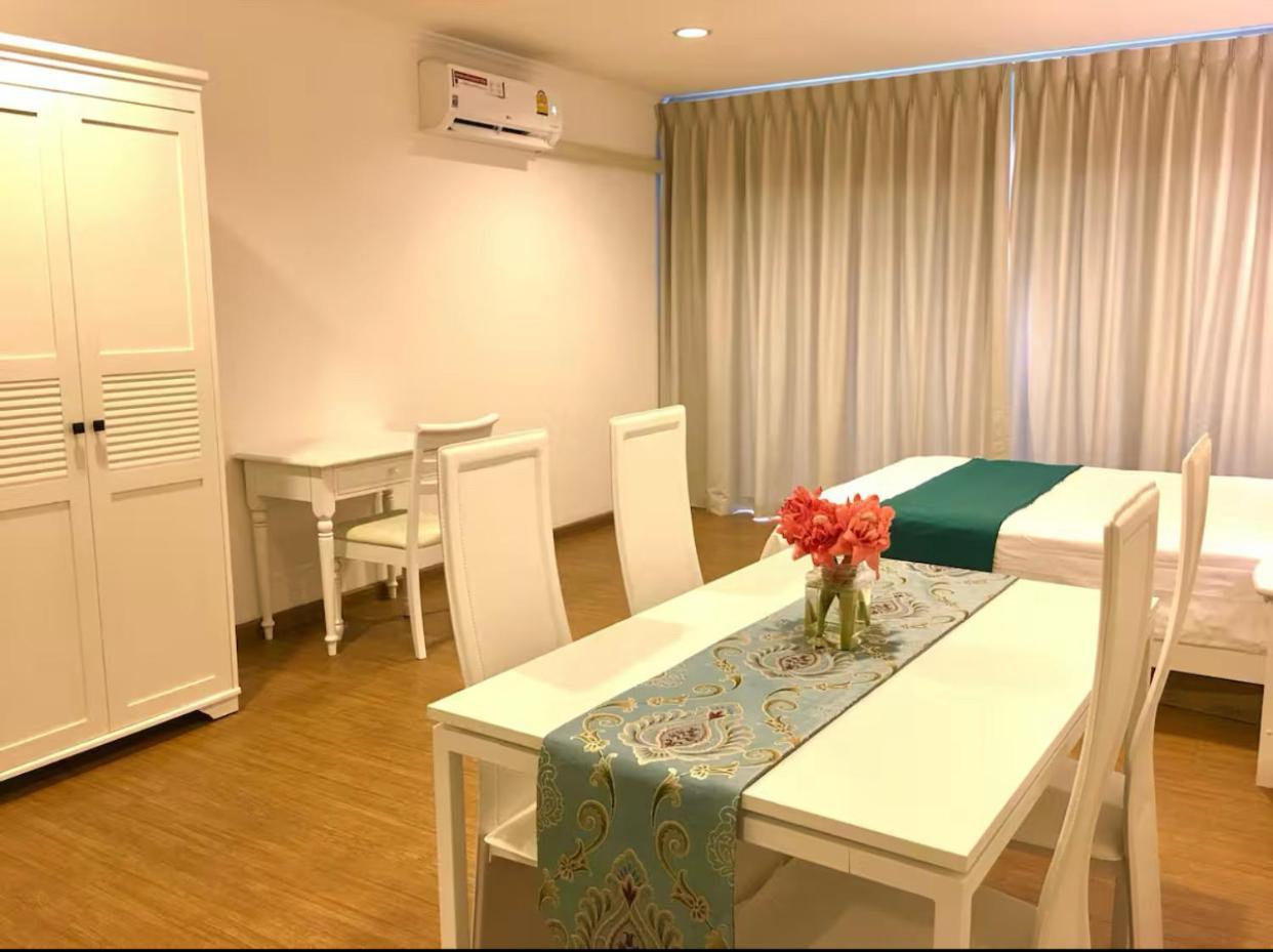 Baan Klang Condo Hotel HHQ Esterno foto